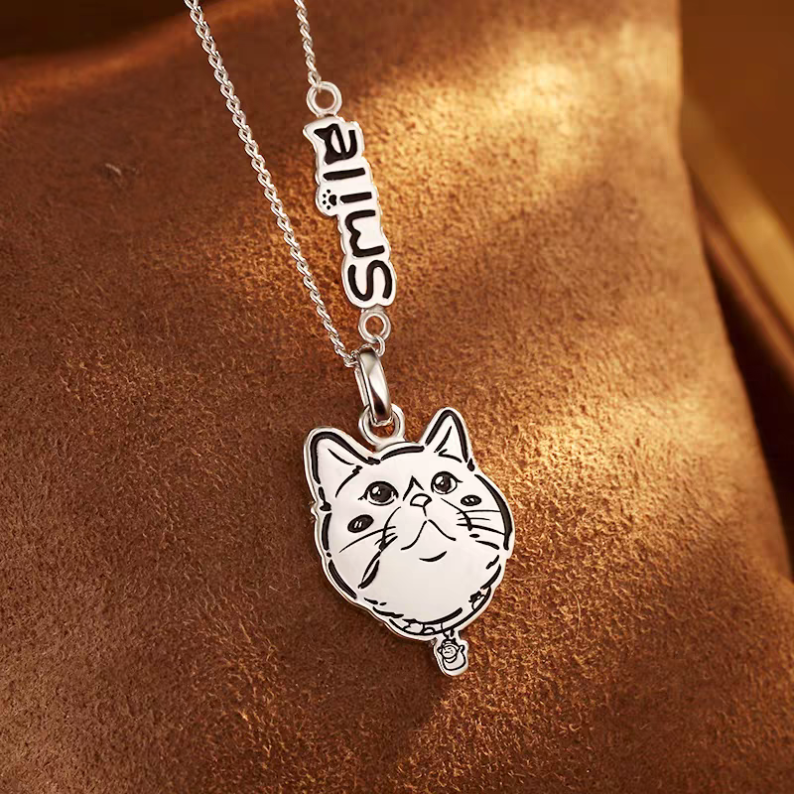 Custom Cat and Dog Photo Pendant Necklace -A Cherished Keepsake for Pet Lovers
