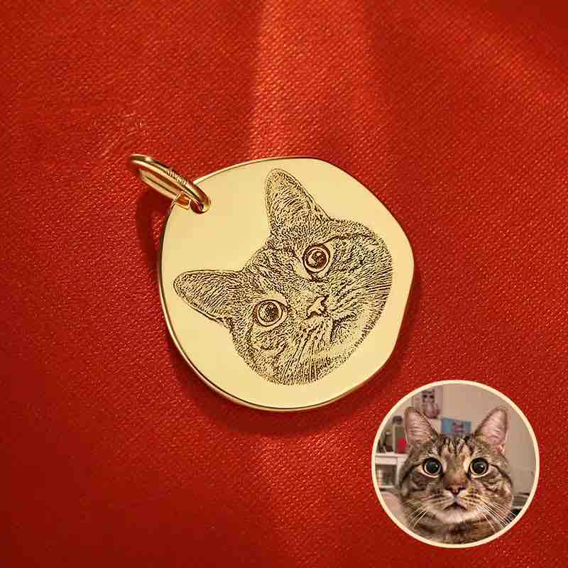 Custom 18K Gold Irregular Round Pet Photo Pendant Necklace