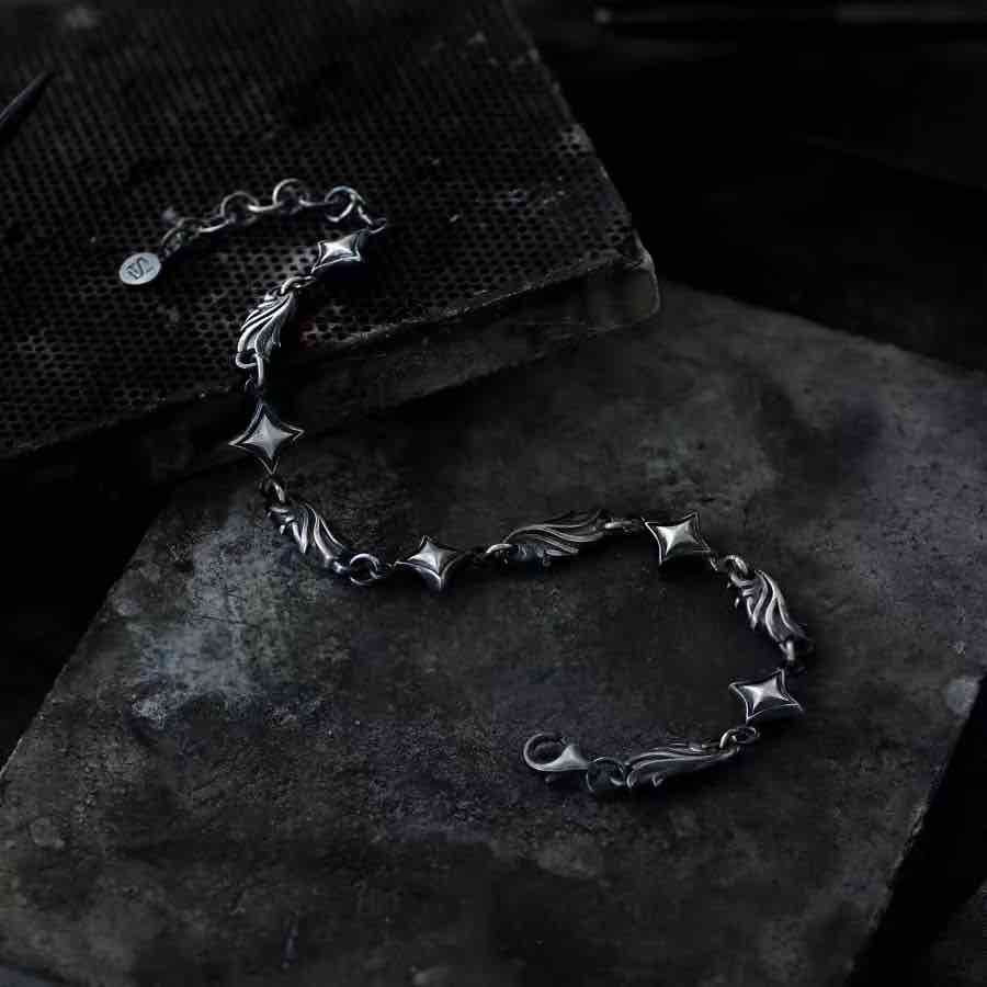 Feather Bracelet-Handmade in 999 Sterling Silver