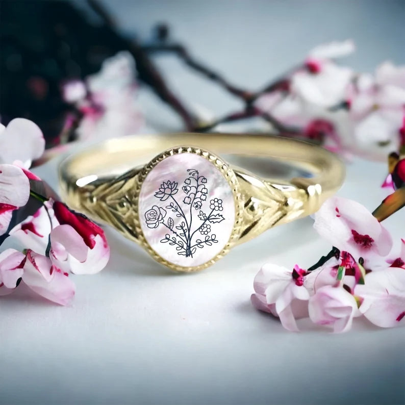 Bague de naissance personnalisée avec fleur