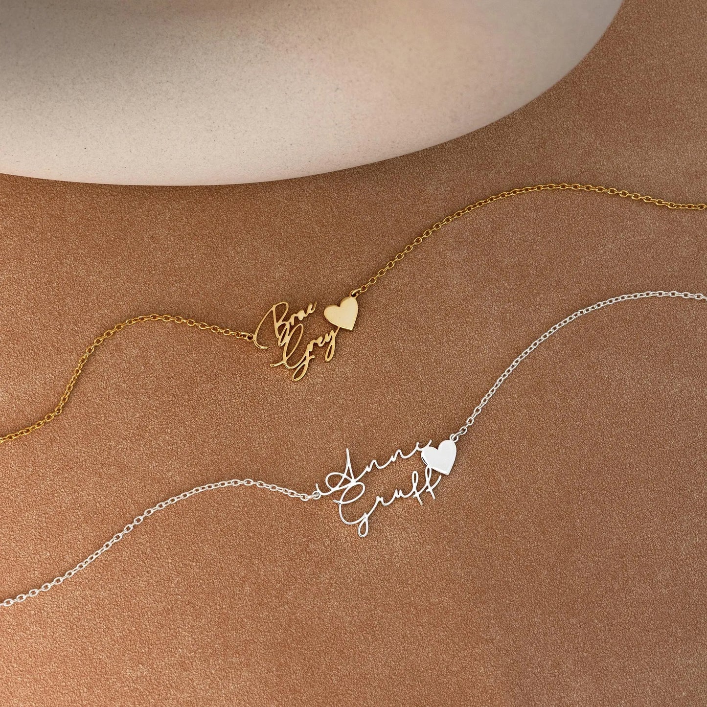Personalized Double Name Necklace with Heart -A Meaningful Gift for Family, Partners, and Friends
