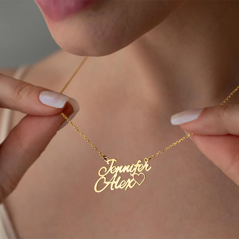 Personalized Double Name Necklace with Heart -A Meaningful Gift for Family, Partners, and Friends