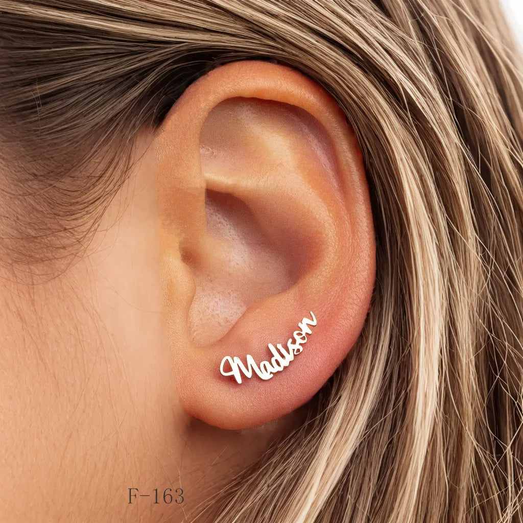 Personalized Fashionable Name Earrings -A Meaningful Piece to Keep Loved Ones Close