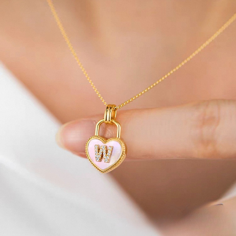 18K Yellow Gold Heart Lock Engraved Necklace—Best Gift For Lover One