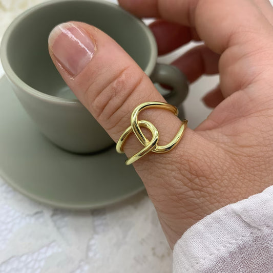 Capital Great Knot Thumb Ring