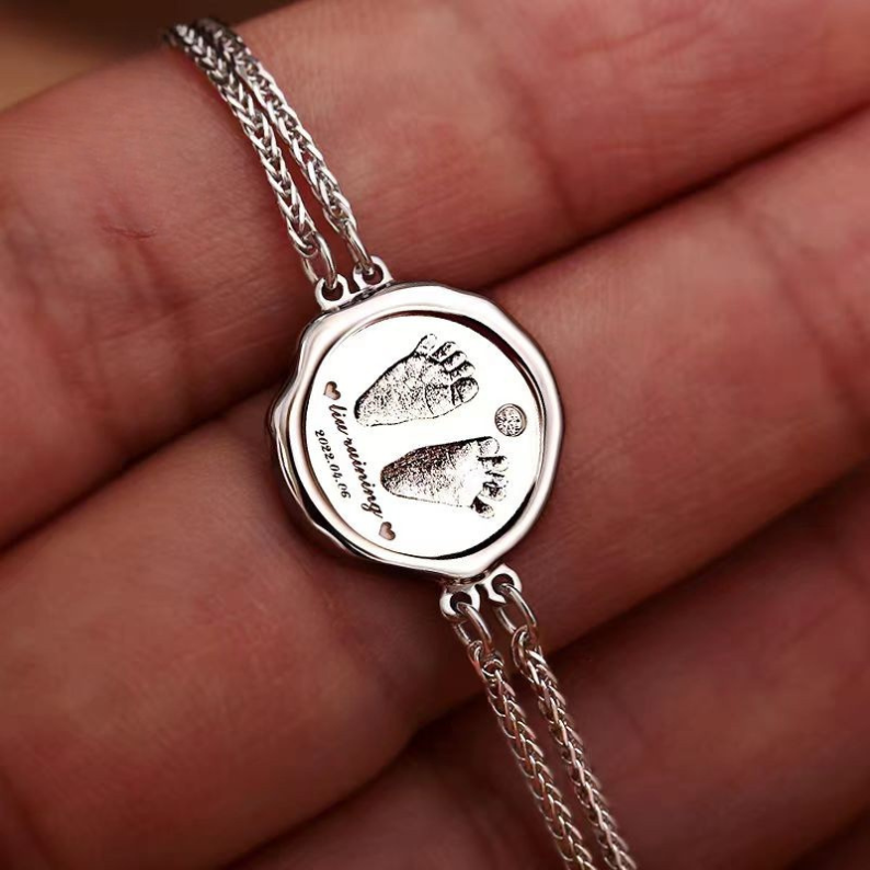 Hand & Footprint Bracelet in 925 Sterling Silver – A Unique Keepsake of Parenthood and Love